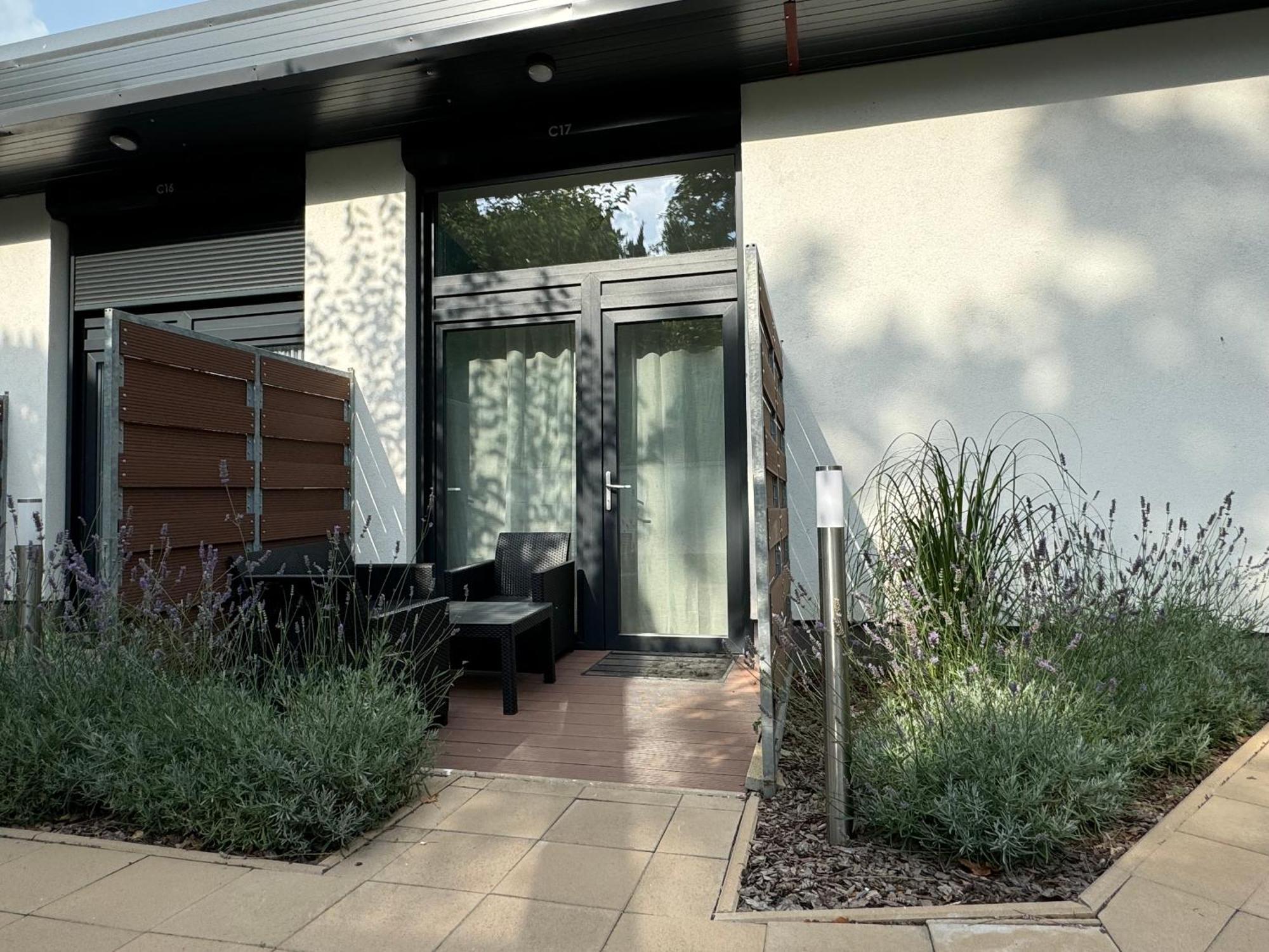 Aparthotel Pauzo Balaton Balatonföldvár Exterior foto